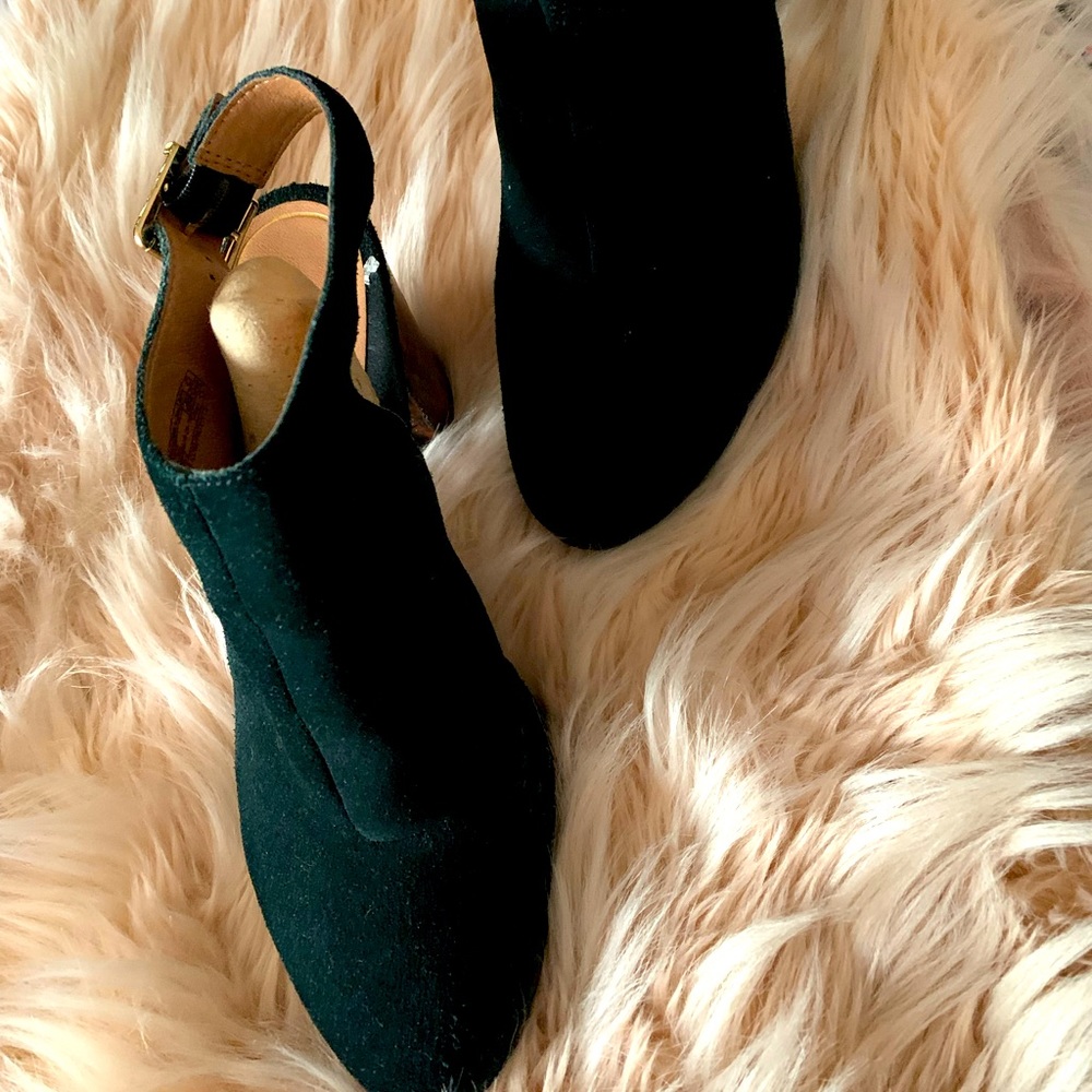 Bionic Suede Slingback